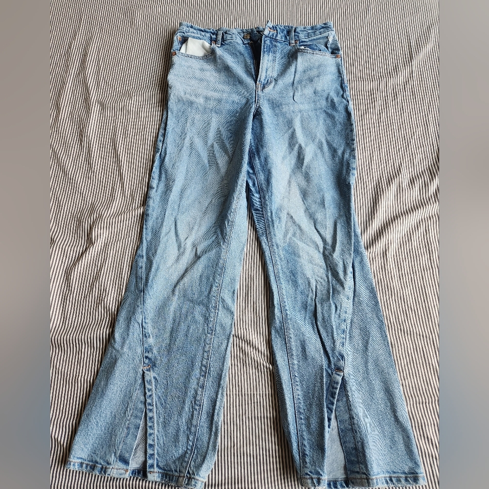 Curvy Flare Leg Jean